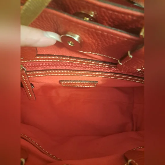 EUC Dooney & Bourke Red Leather Women's Bag